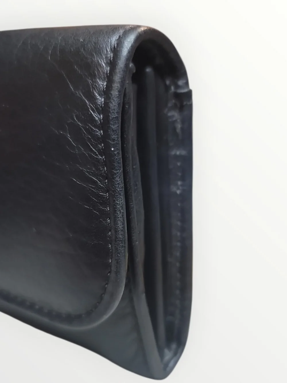 COACH Vintage 80s Black Pebbled Leather Fold-Over Women's Wallet  Great Conditio
